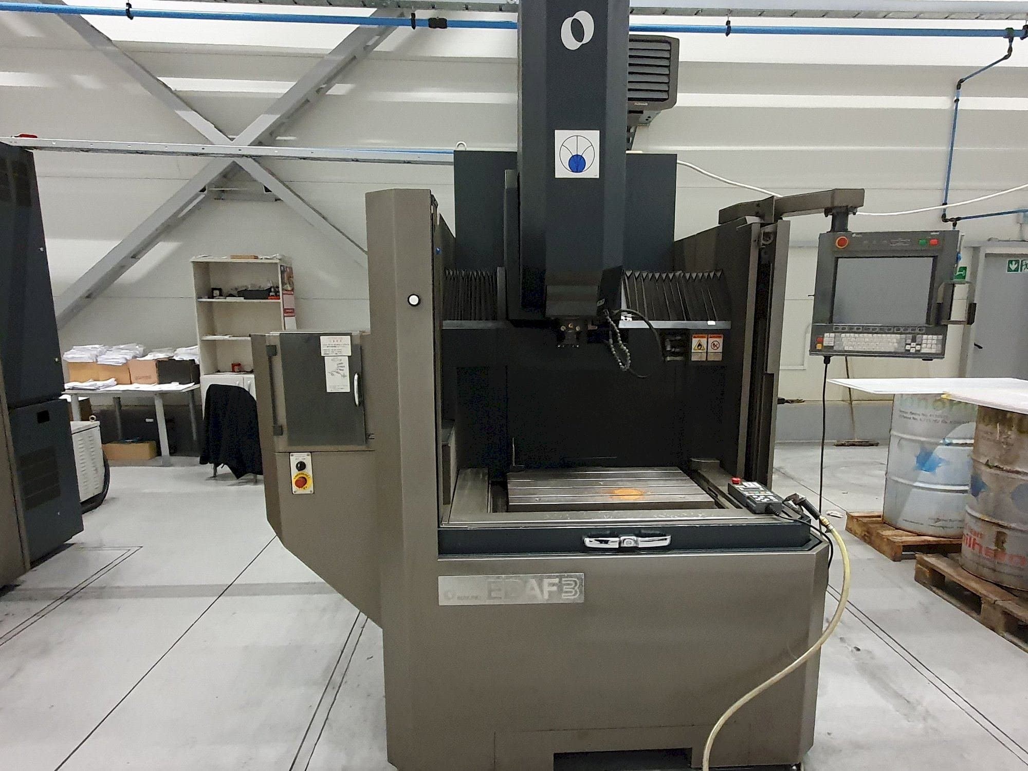 Front view of Makino EDAF3  machine