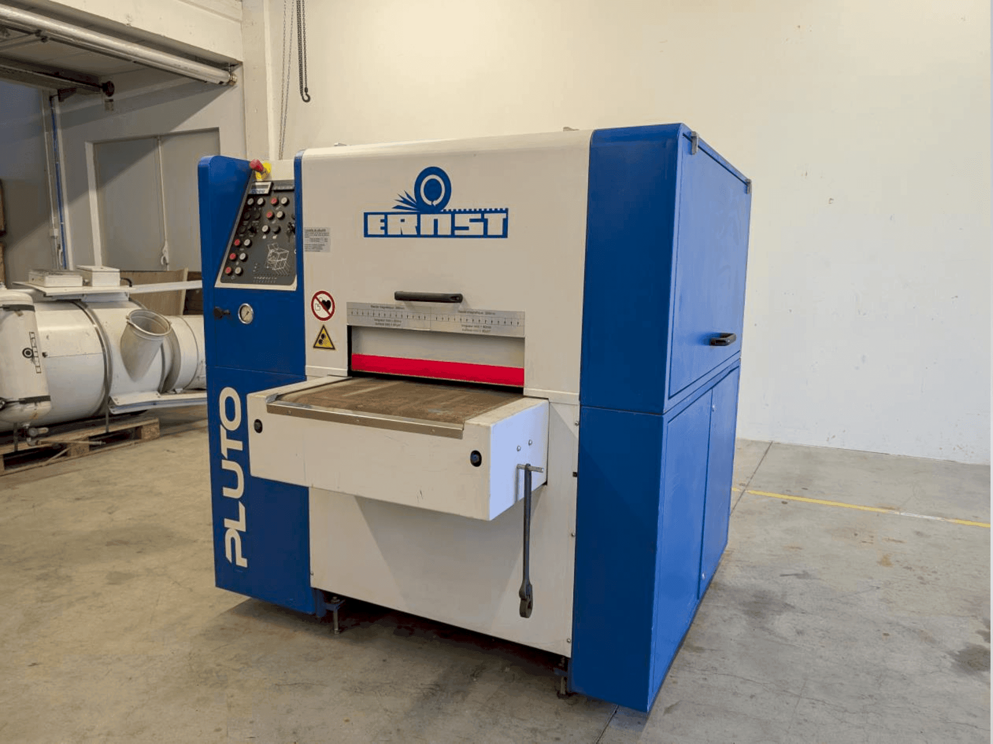 Front view of ERNST PLUTO EDD  machine