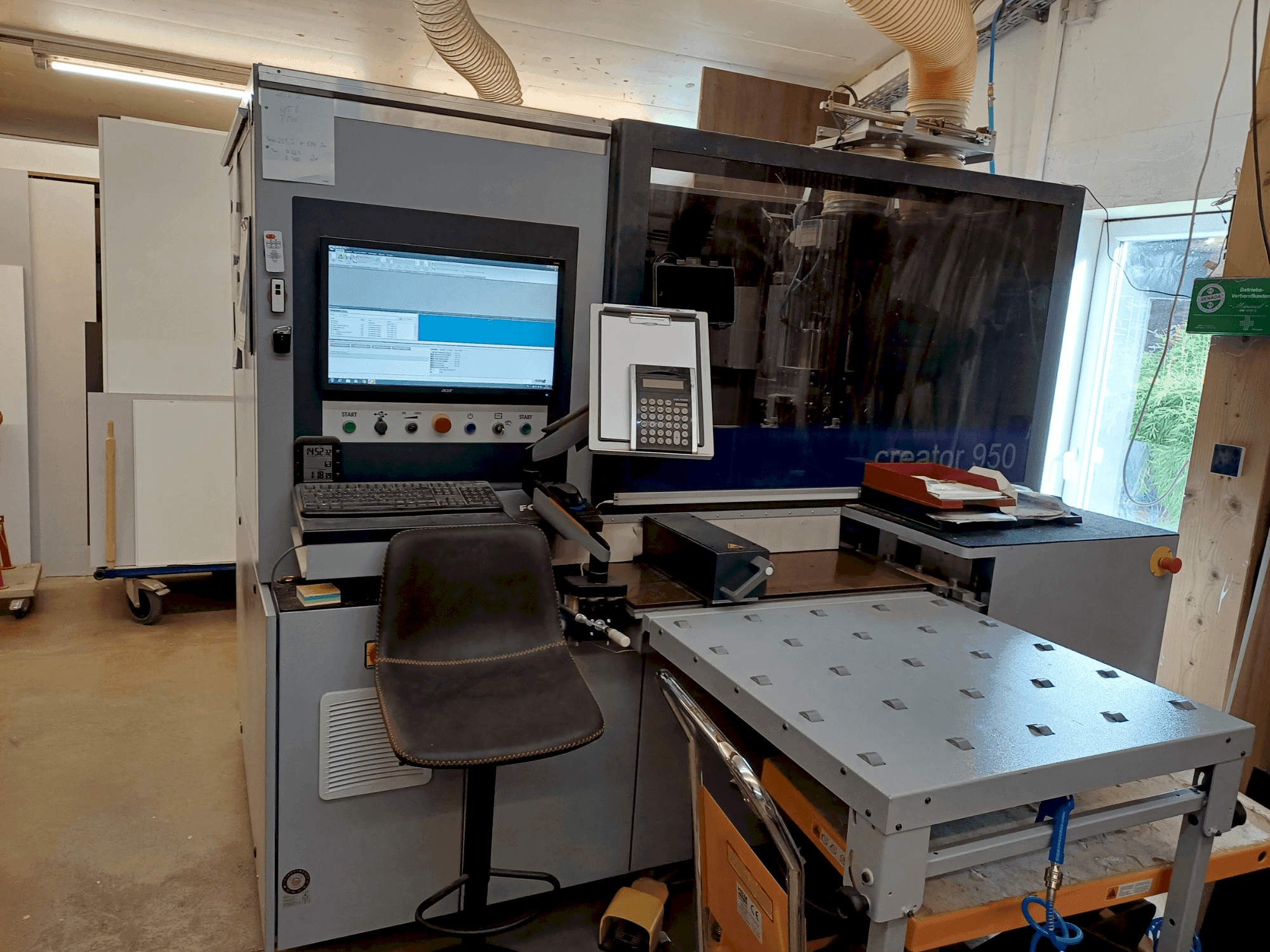 Front view of FORMAT4 CNC CREATOR 950  machine