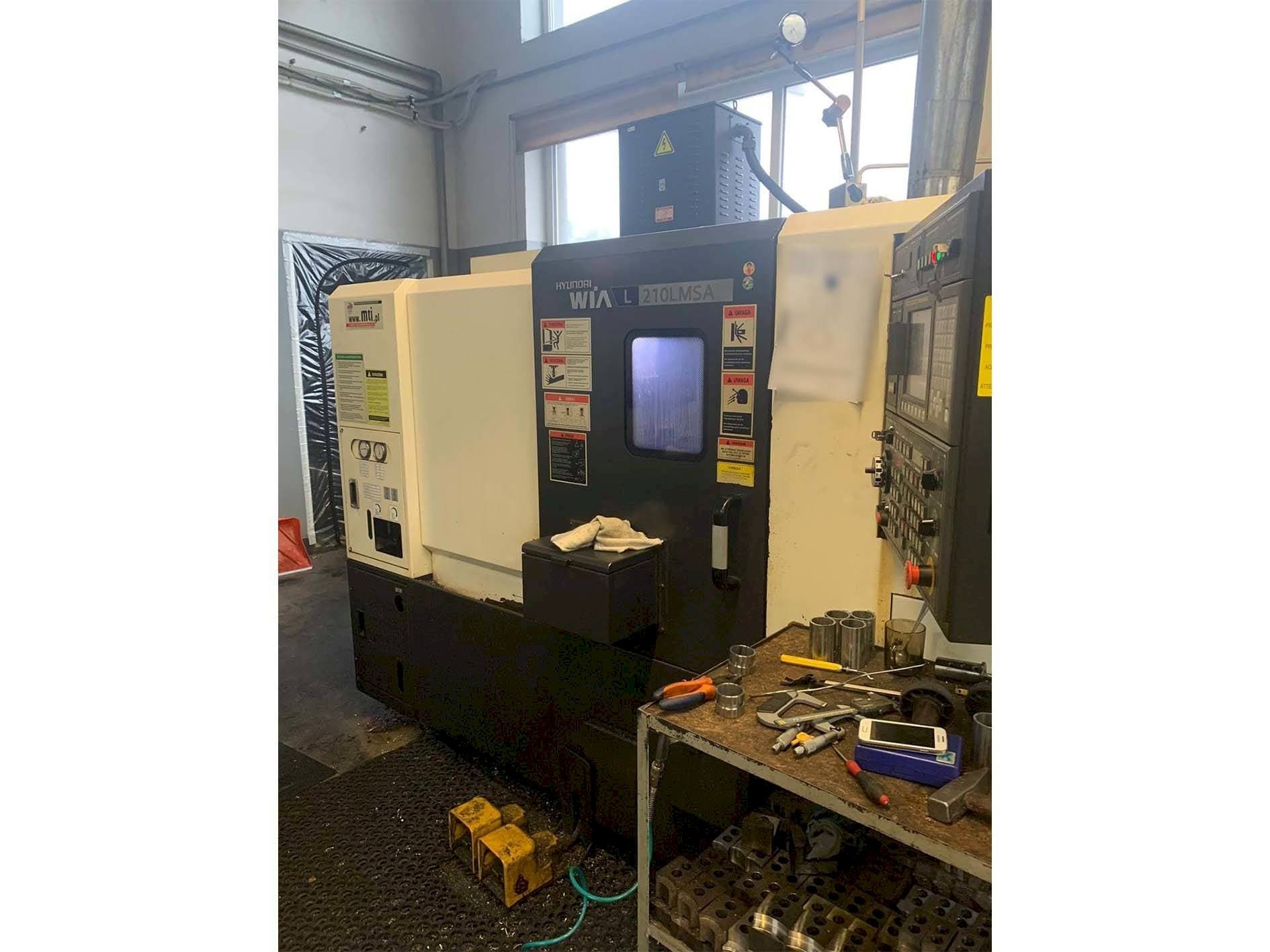 Front view of Hyundai Wia L210LMSA  machine