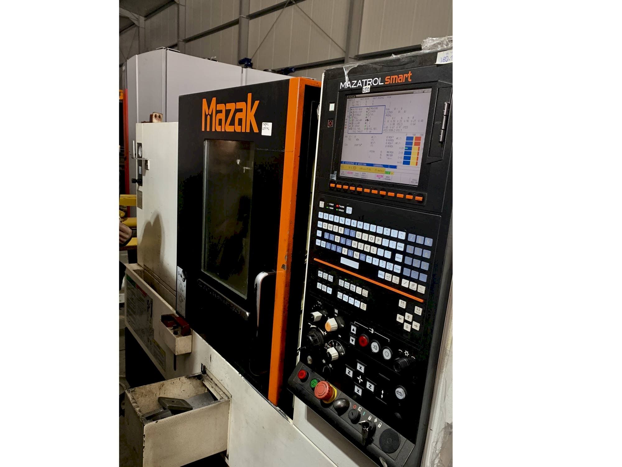 Front view of Mazak QUICK TURN SMART 250 M L  machine