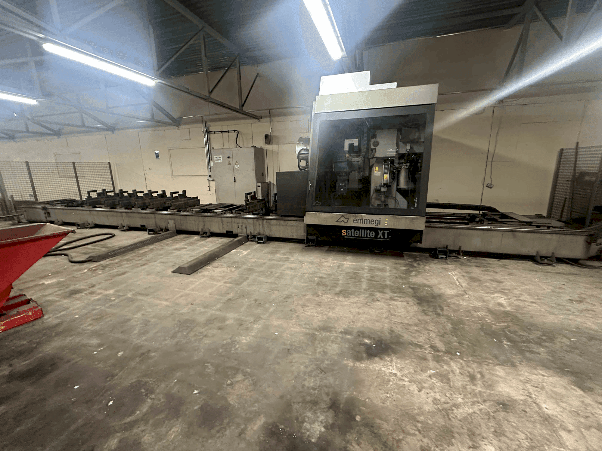 Front view of Emmegi Satellite XT10500  machine