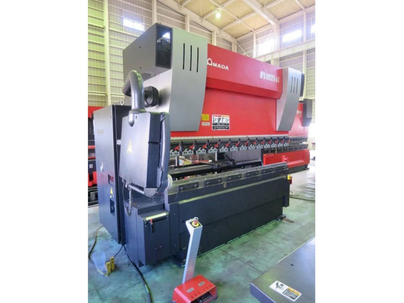 Left side view of AMADA HD 8025NT  machine