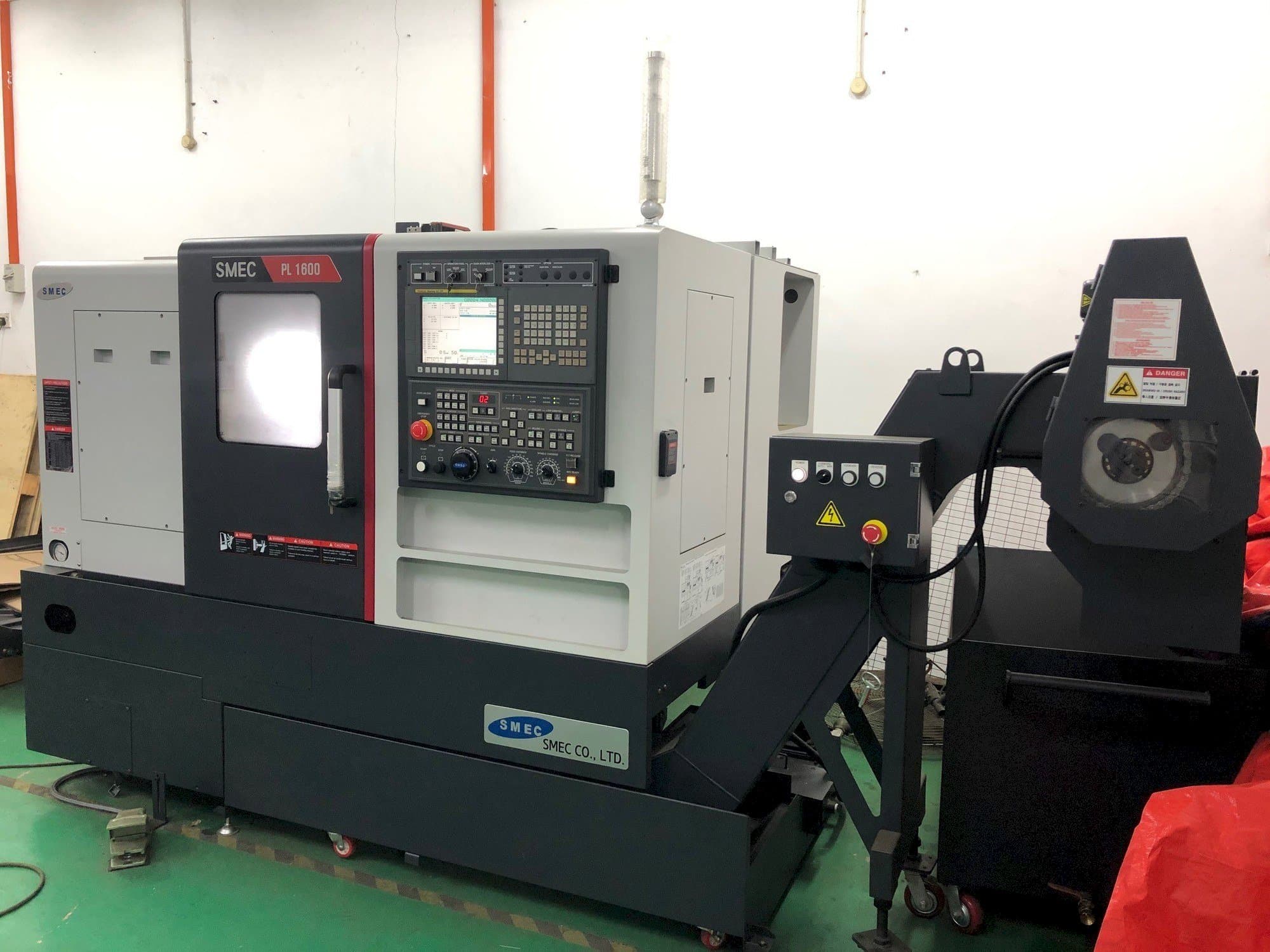 Front view of SMEC PL1600  machine