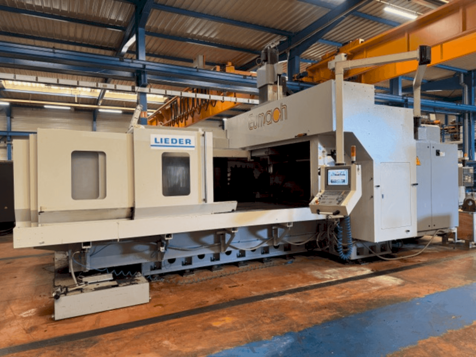 Front view of Eumach DVM-3021  machine