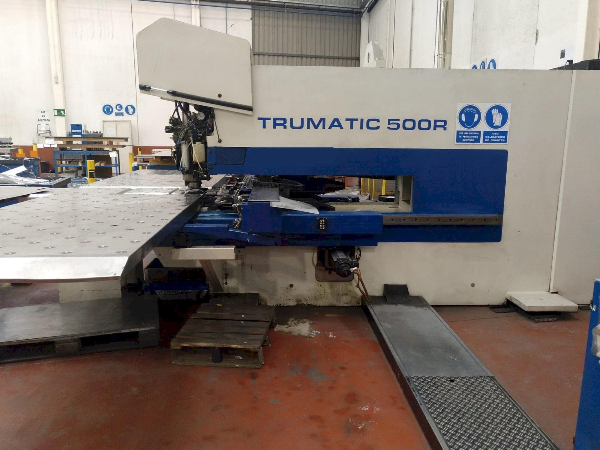 Front view of Trumpf Trumatic 500  machine