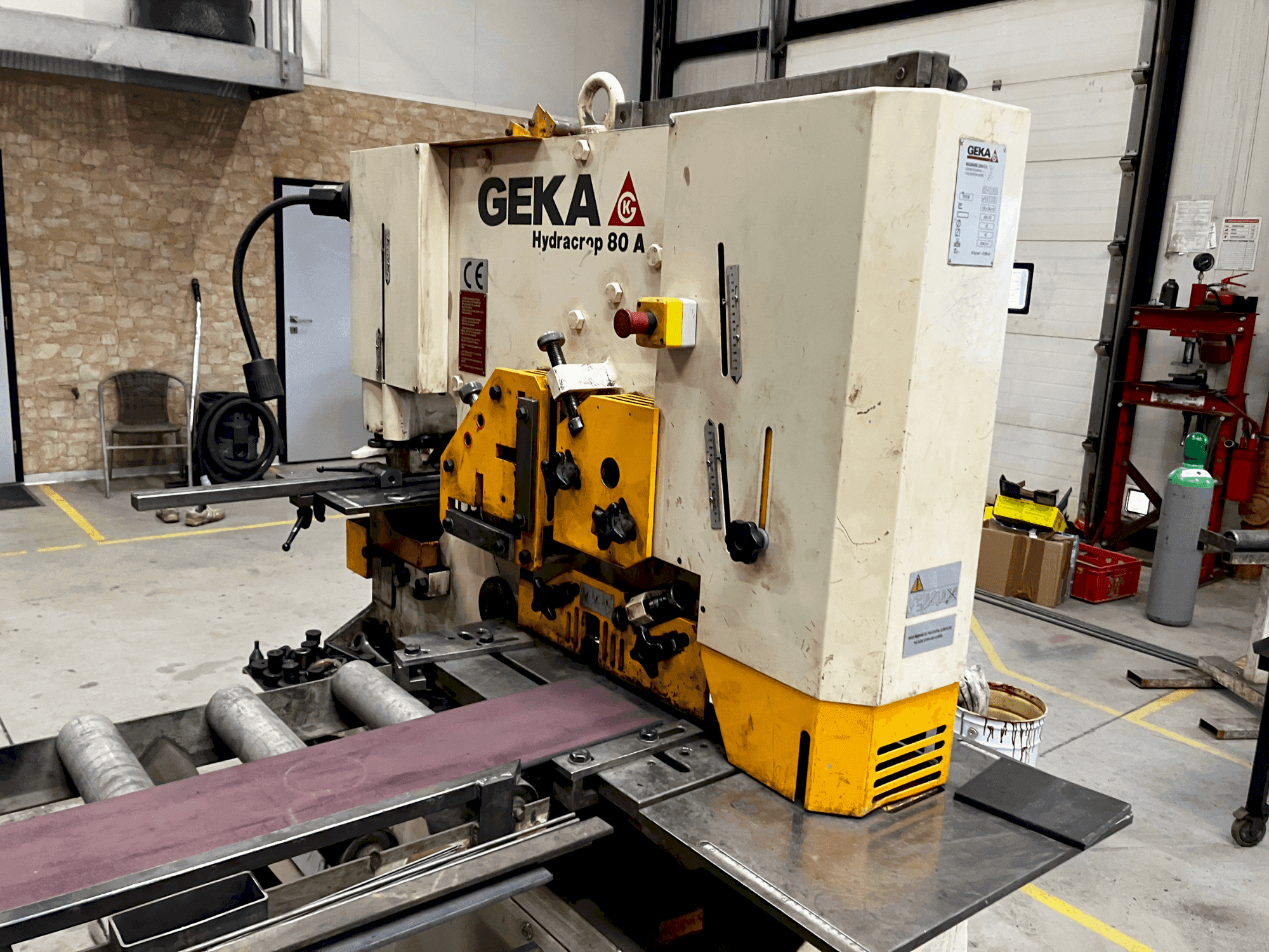 Front view of GEKA Hydracrop 80A  machine
