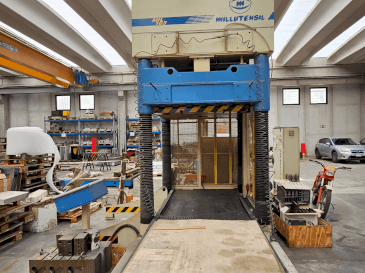 Front view of MILLUTENSIL MIL163  machine