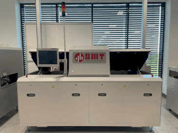 Front view of SMT UV 3/-3  machine