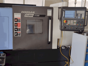 Front view of DOOSAN Puma GT3100  machine