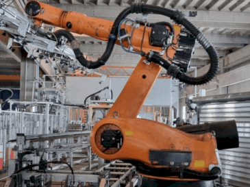 Front view of KUKA KR 210 L150-2  machine