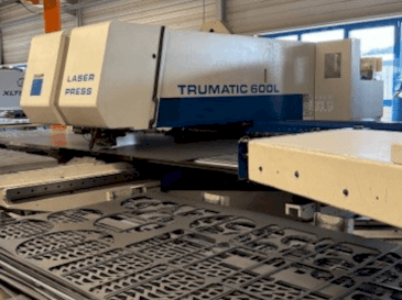 Front view of TRUMPF Trumatic 600L  machine