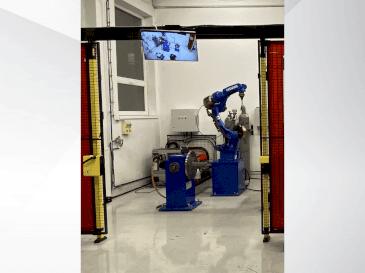 Front view of Yaskawa Motoman AR1440  machine
