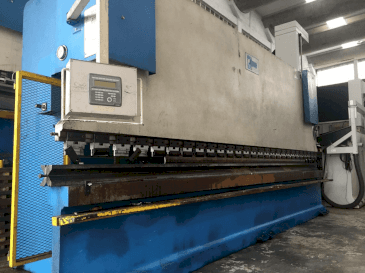 Right side view of JORDI PH6100 - 180 (2003)  machine