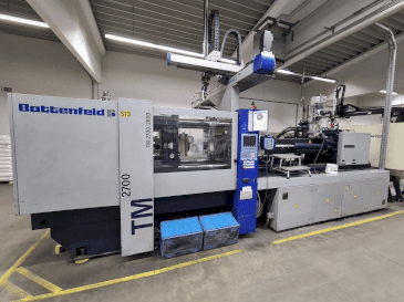 Front view of Battenfeld TM 2700/2800  machine