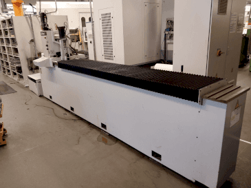 Front view of GÖCKEL G50 elTrob  machine