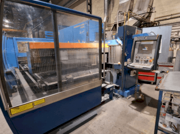 Front view of Prima Industrie PLATINO 1530  machine