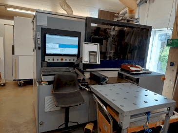 Front view of FORMAT4 CNC CREATOR 950  machine