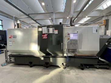 Front view of HAAS ST-40 machine