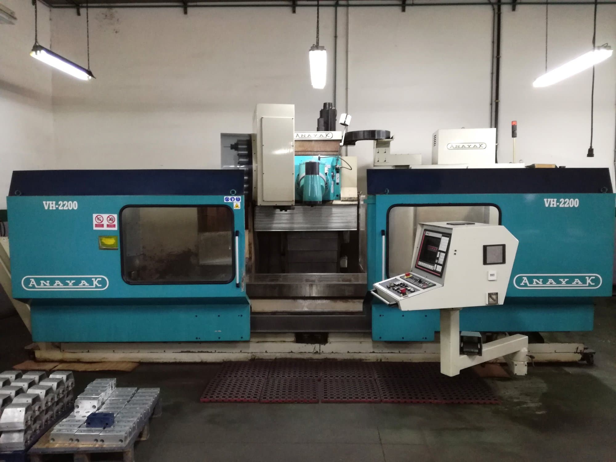 Front view of ANAYAK VH-2200 machine