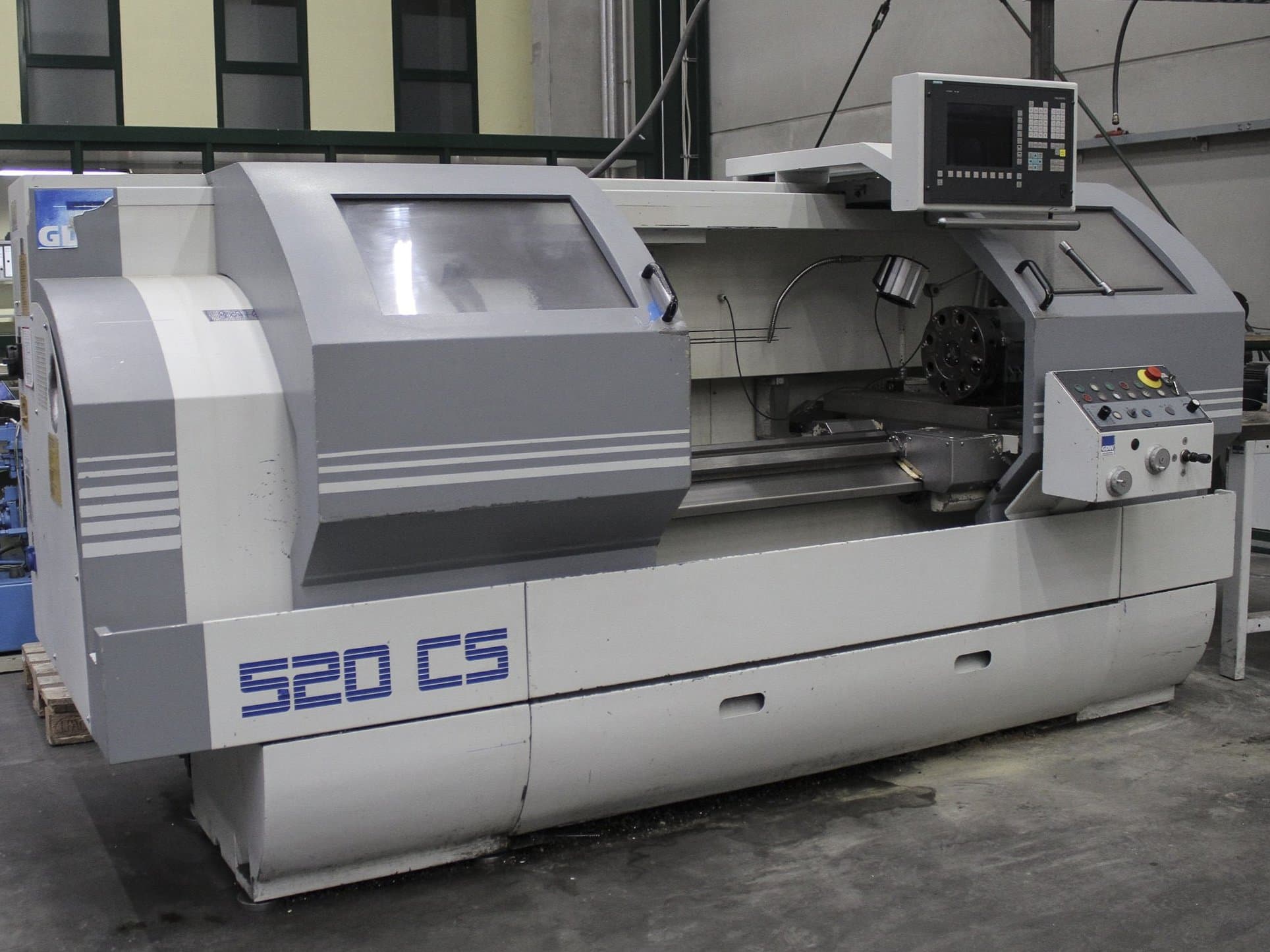 Front view of GDW 520CS machine