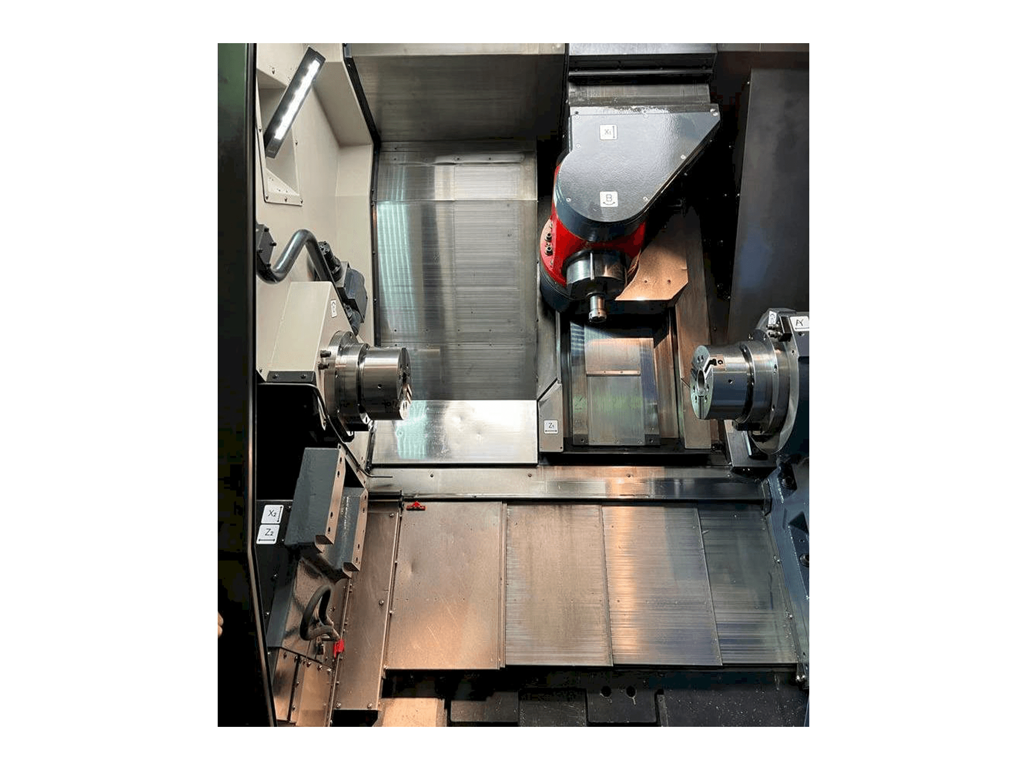 Working room of DOOSAN MX2000S machine