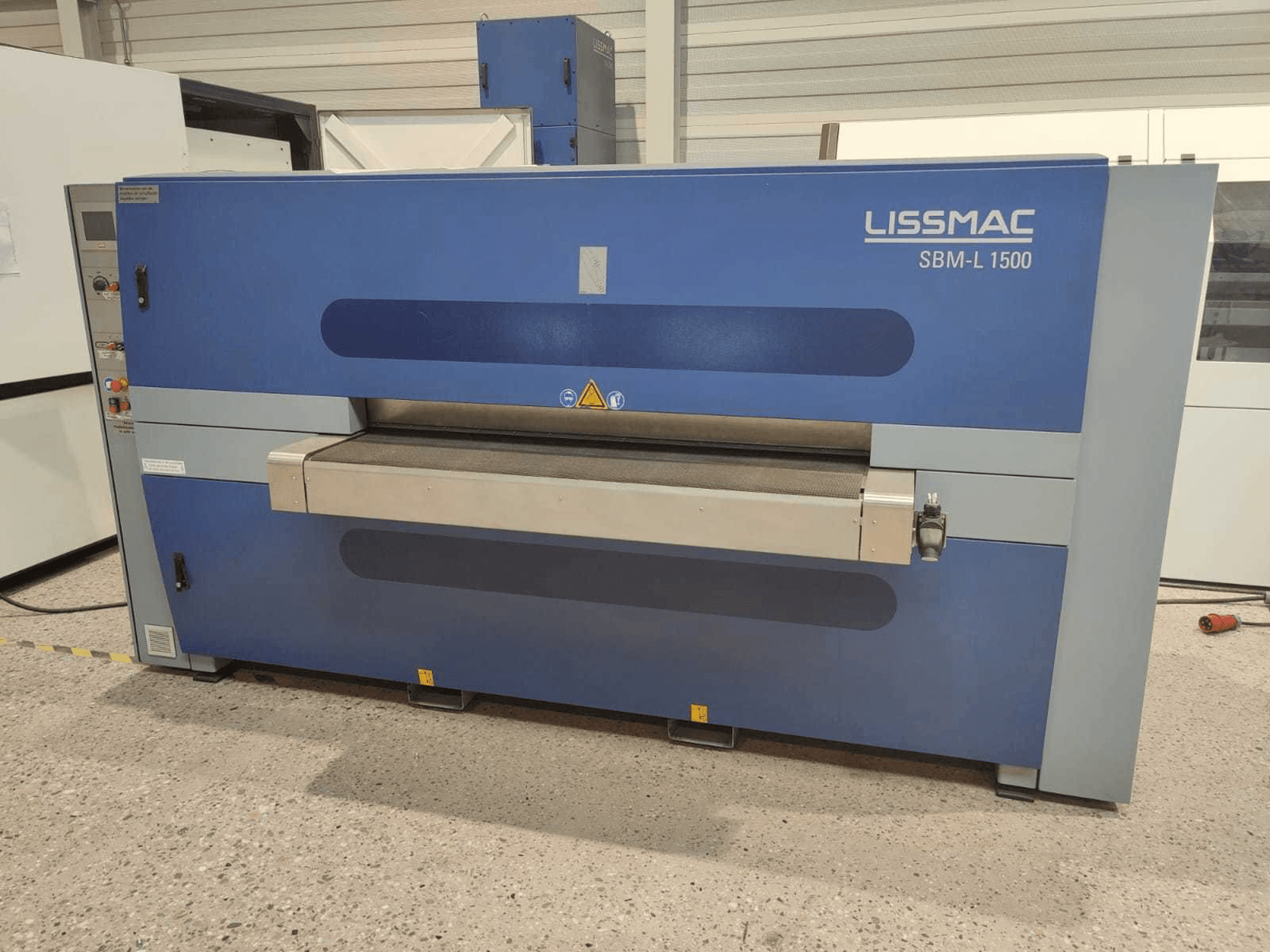 Front view of LISSMAC SBM-L 1500 G1S2 machine