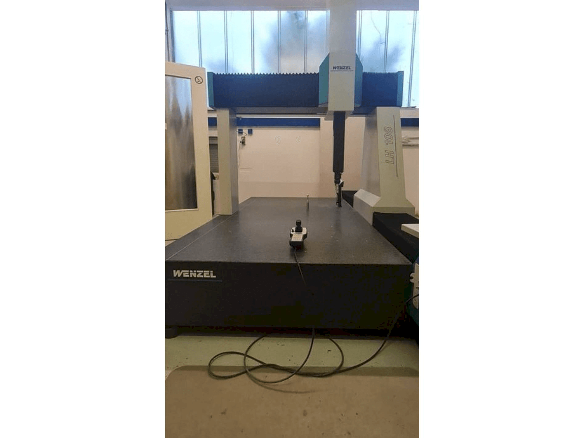 Front view of Wenzel LH 108 machine