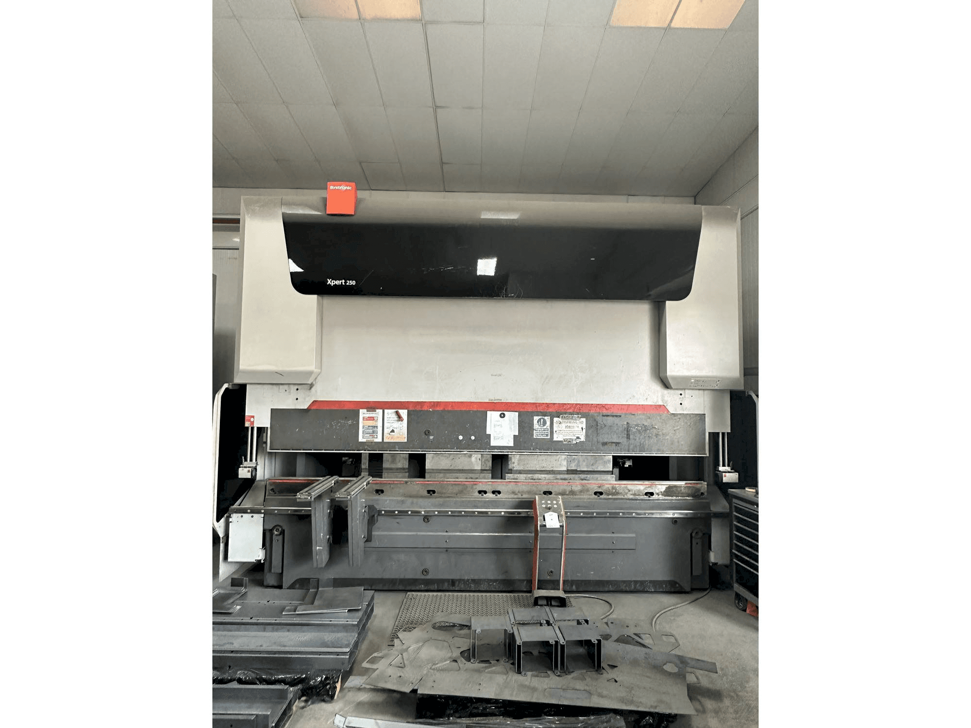 Front view of Bystronic Xpert 250/4100 machine