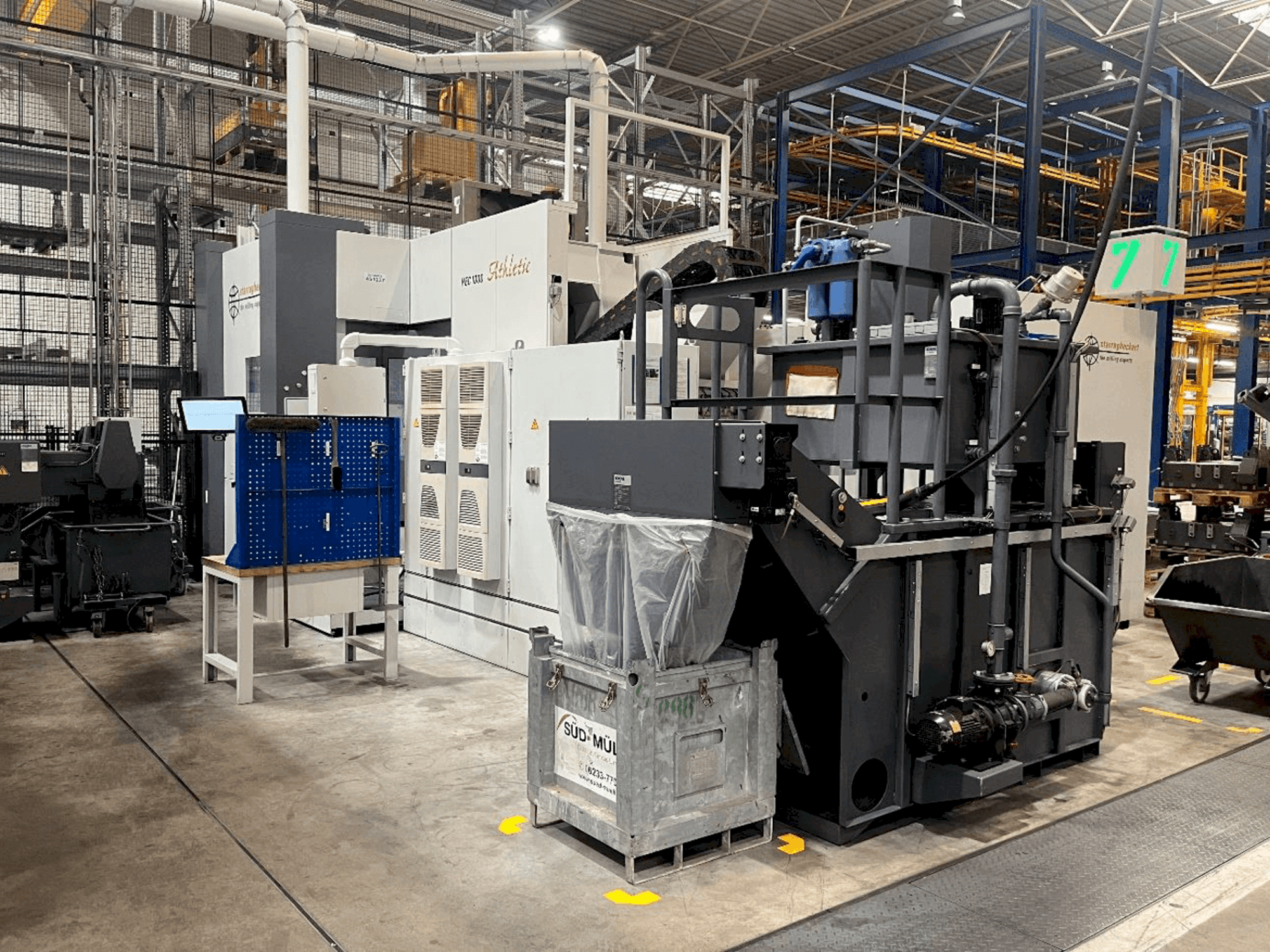 Right side view of Heckert HEC 1000 machine